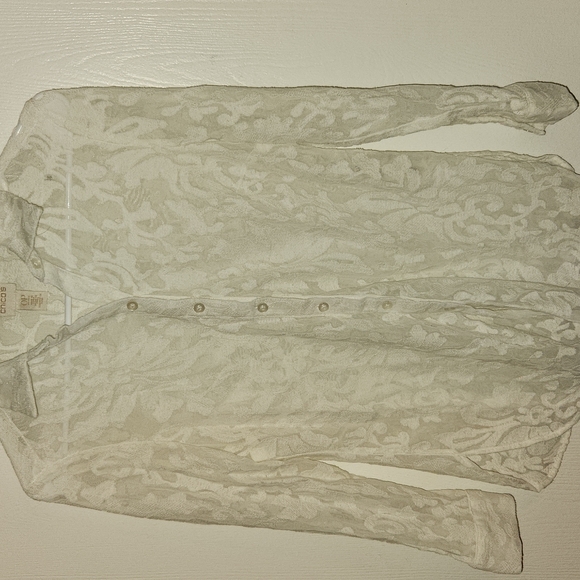 3 for 15 Bundle Chicos 0P sheer Lace Floral button up white - Picture 3 of 8